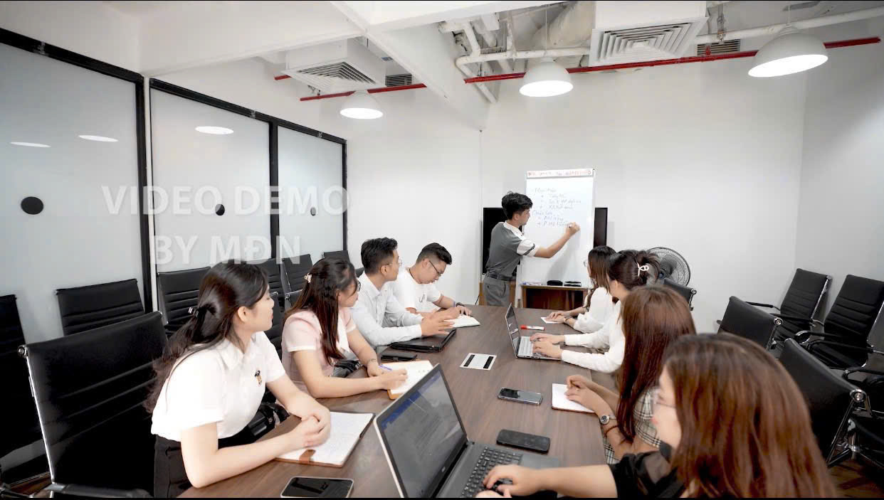 Cho thuê văn phòng Coworking, chỗ ngồi linh hoạt, cố định - Ảnh chính